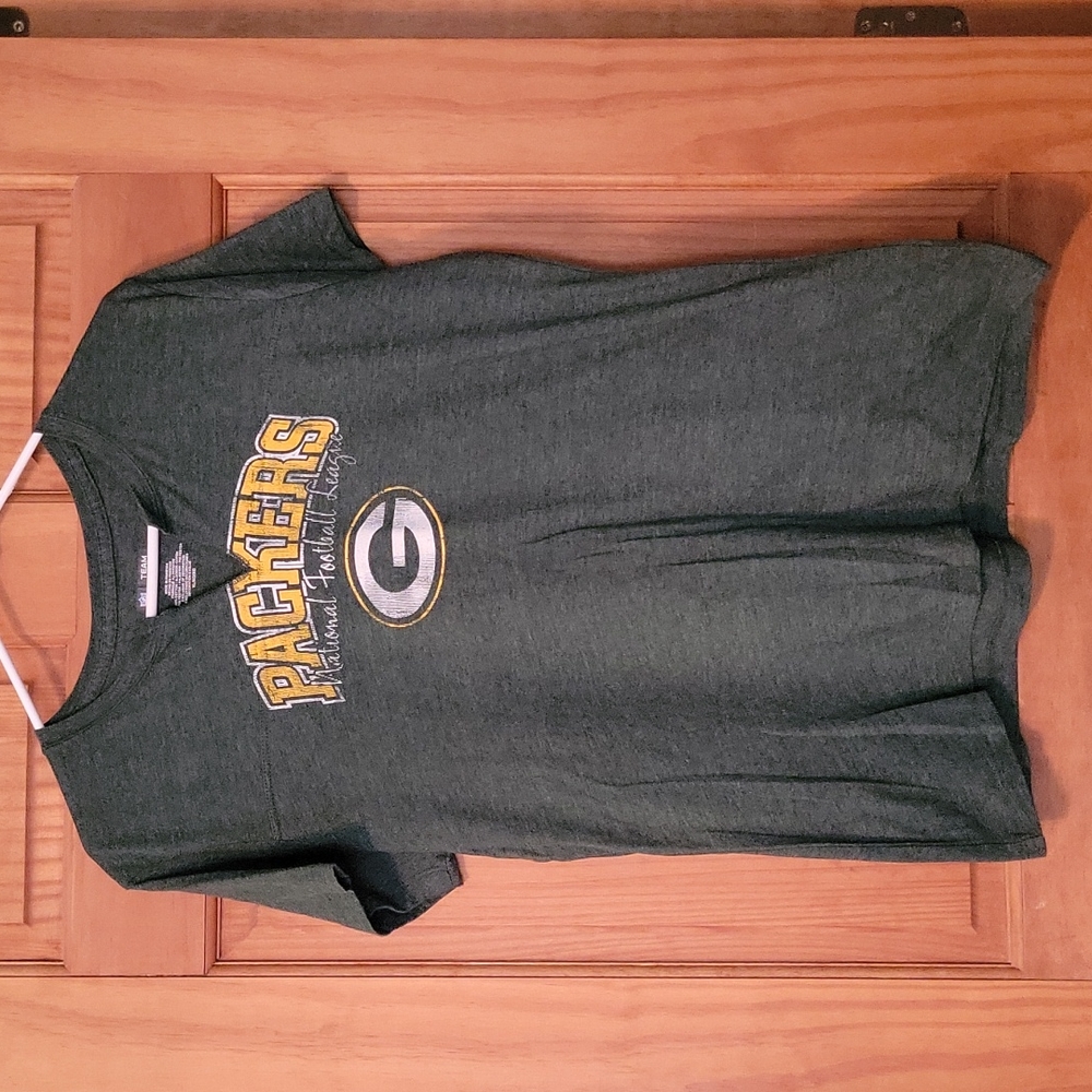 NFL Team Apparel GB Packer Top